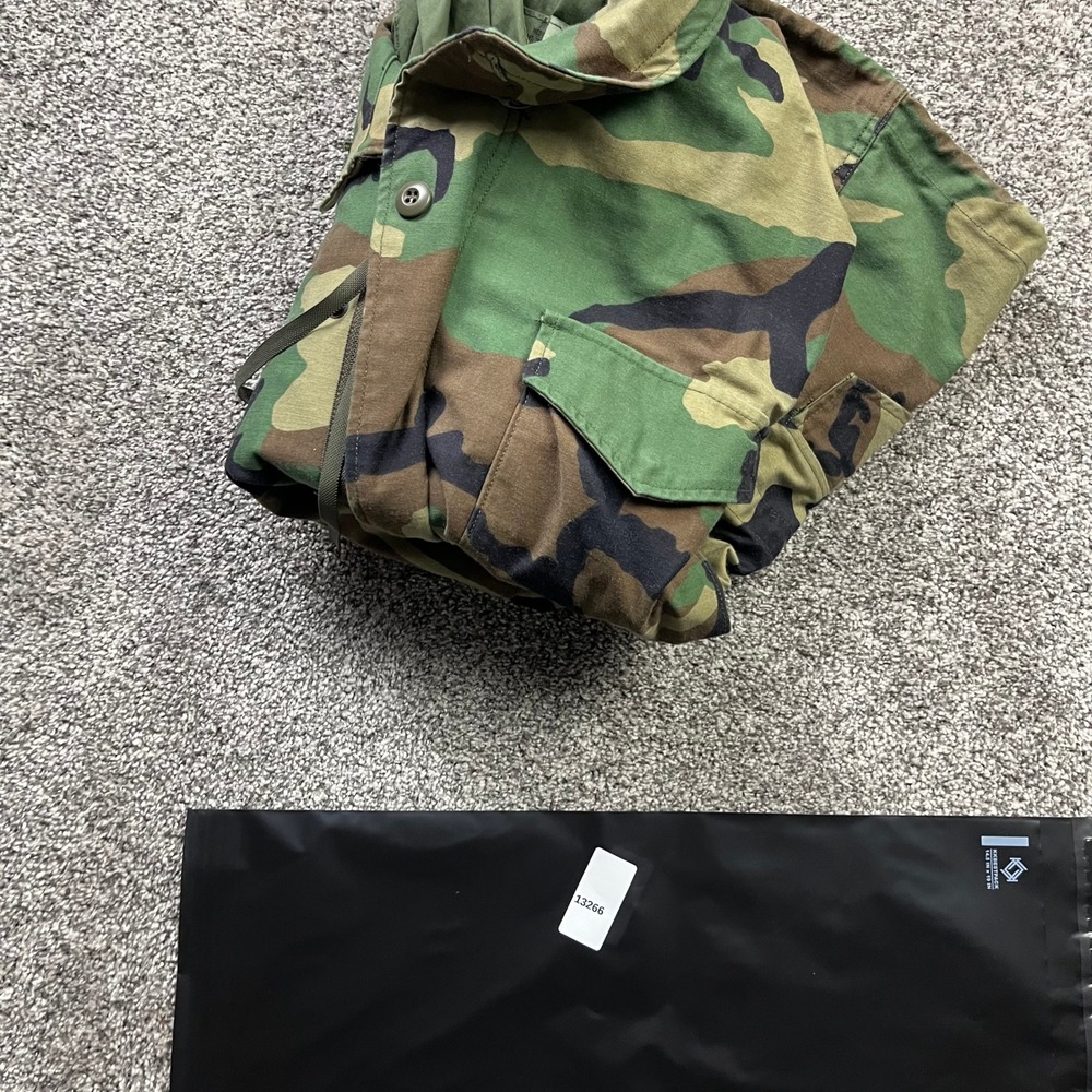 American Apparel Woodland Camouflage Field Coat Mens Medium X-Short Vintage M-65 - Picture 7 of 7